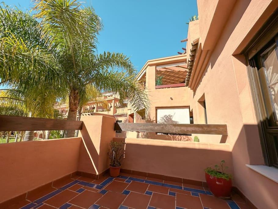 Costal Bliss Apartamento Estepona Exterior foto